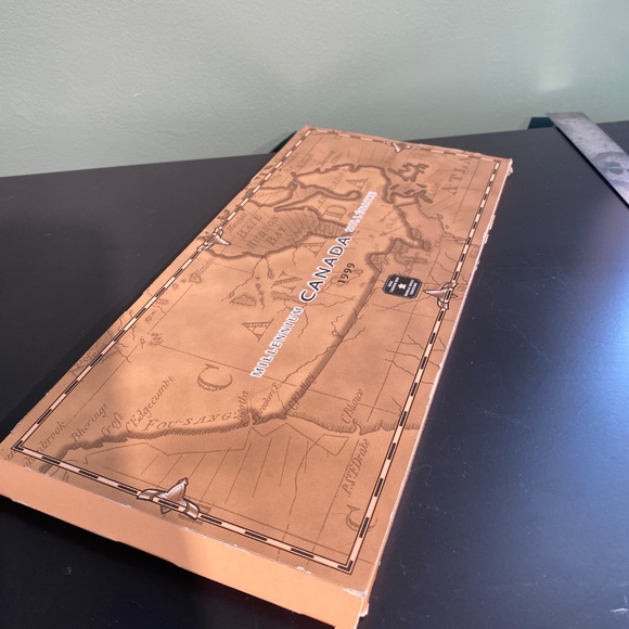 Royal Canadian Mint - Millenium Coin set - Picture 7 of 7